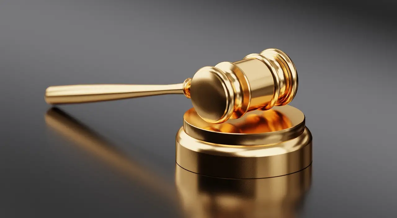 Should AI Decide Your Court Case? This Judge Says Yes