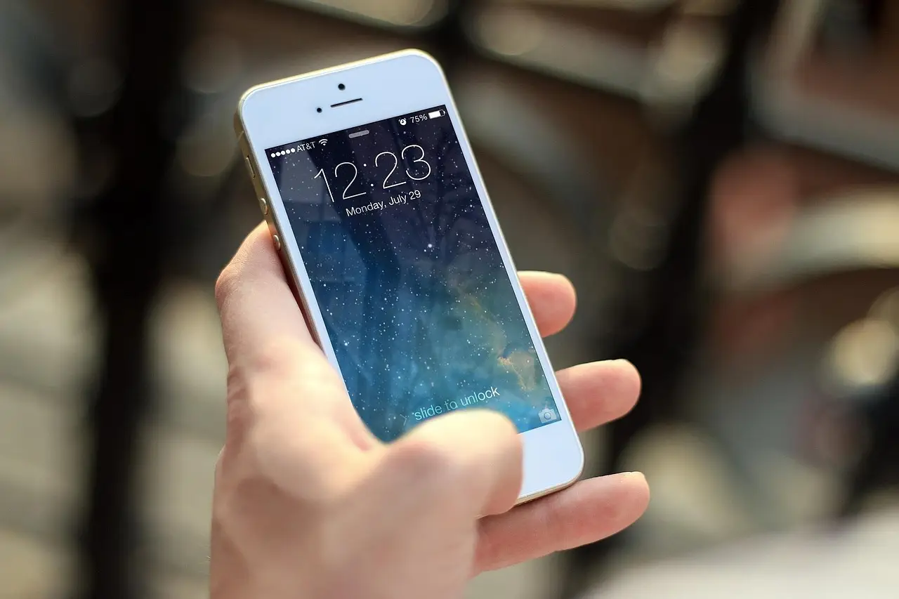 This tool can recover deleted AI chats from your phone – how it works